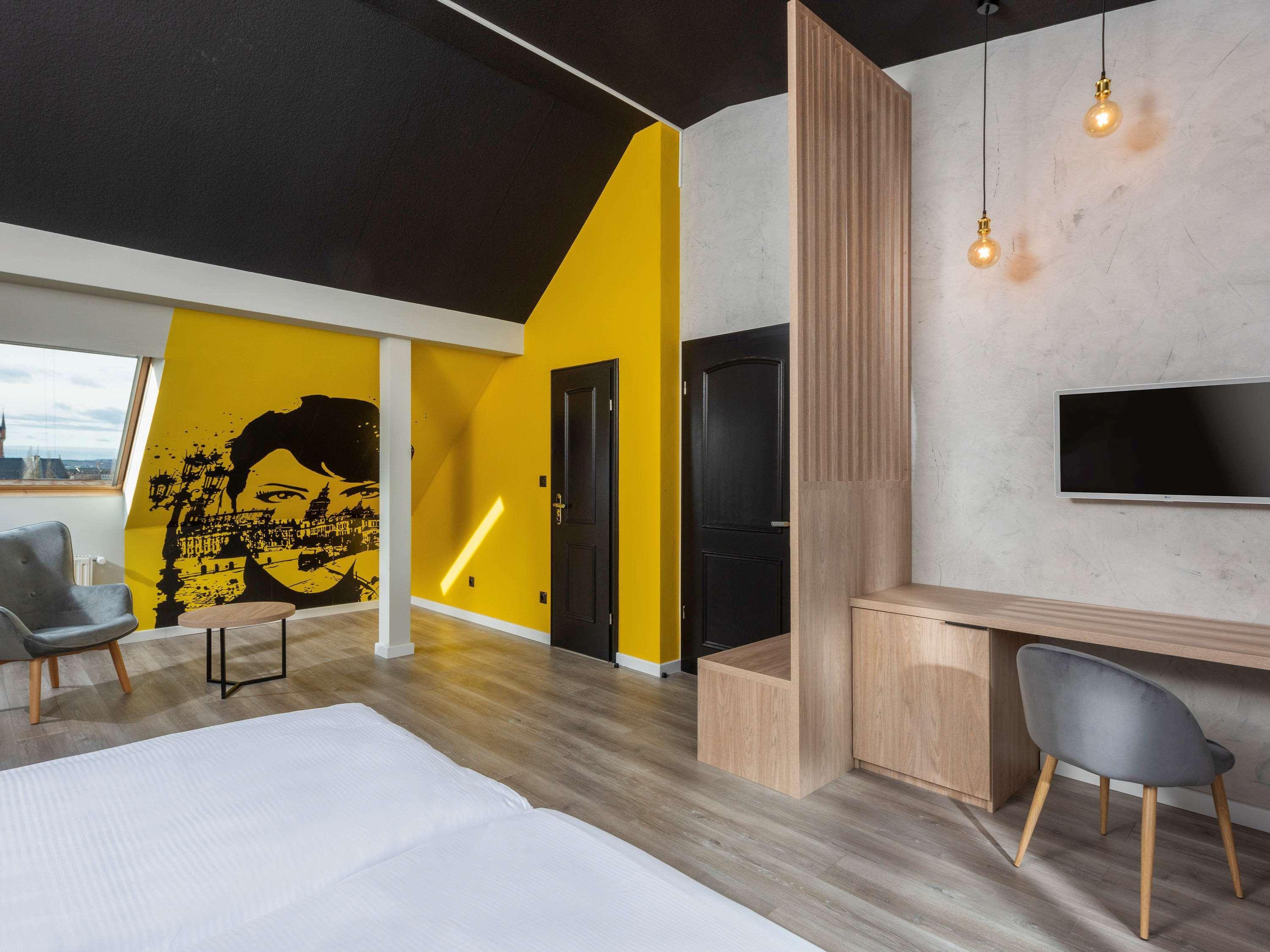 ibis Styles Dresden Neustadt Exterior foto